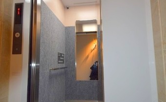 エレベーター