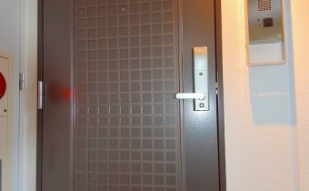 玄関ドア