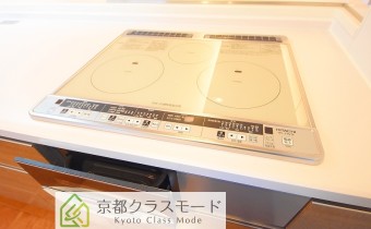 IH3口コンロ（グリル付き）