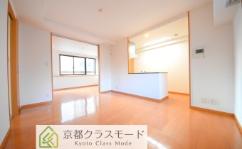 地下鉄の最寄り駅まで「徒歩1分」の駅前です☆