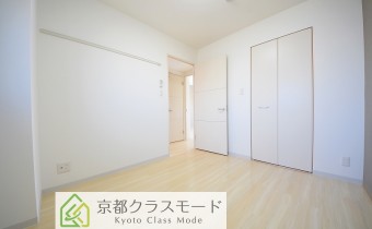 Room 5　