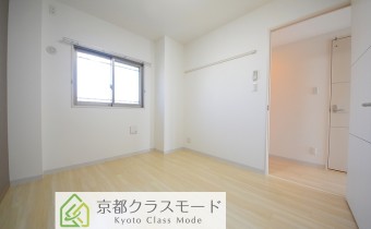 Room 5　