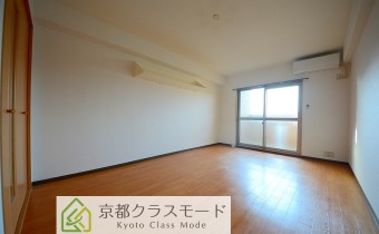 洋室9.8帖