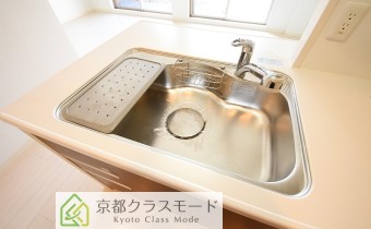 シャワー水柱付き