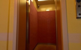 エレベータ