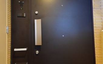 玄関ドア