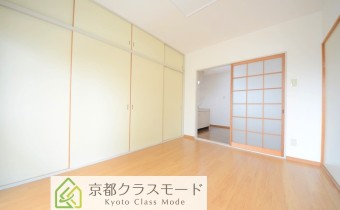 洋室6帖①・別アングル