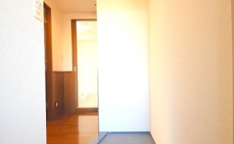※室内写真は同マンション内・同タイプの参考画像となります。