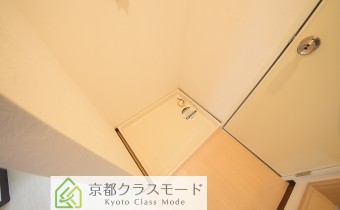 脱衣スペース＆洗濯機置場