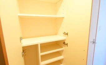 ※室内写真は同マンション内・別タイプのお部屋の参考画像となります。