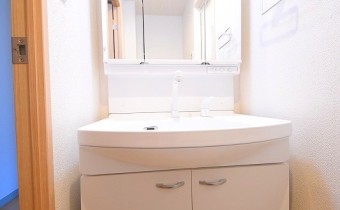 ※室内写真は同マンション内・別タイプのお部屋の参考画像となります。
