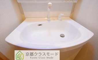 ※室内写真は同マンション内・別タイプのお部屋の参考画像となります。