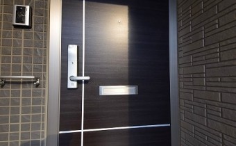 玄関ドア