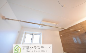 浴室乾燥機　※この写真は同マンション206号室のものです