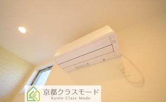 エアコン　※室内写真は同タイプイメージです。