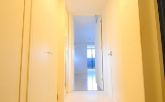 ※室内写真は同マンション内・別タイプの参考画像となります。