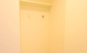 ※室内写真は同マンション内・別タイプの参考画像となります。