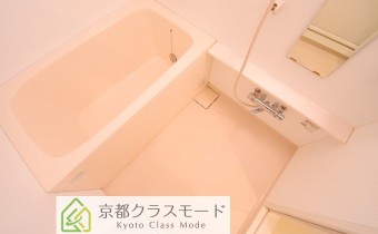 ※室内写真は同マンション内・別タイプの参考画像となります。