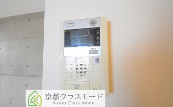 ※室内写真は同マンション内・別タイプの参考画像となります。