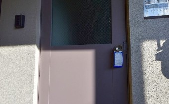 玄関ドア
