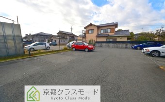 敷地内ガレージ