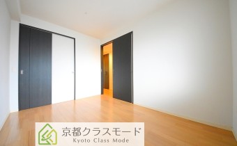 洋室6帖①・別アングル
