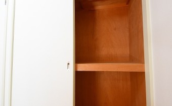 Room 6（真ん中）の収納①