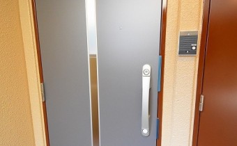玄関ドア