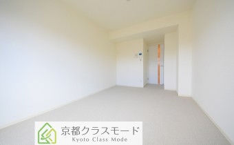「白ベース」の綺麗な室内空間♪このグレードで「敷金＆礼金＆更新料なし」！