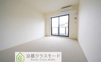 Room 8