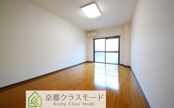 Room 6　※室内写真は反転タイプです。