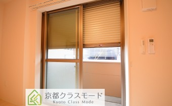 シャッター雨戸付き