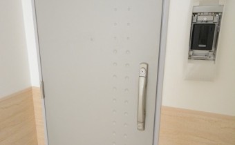 玄関ドア