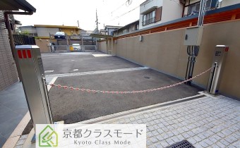敷地内ガレージ
