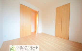 ※室内写真は同建物内の別タイプの参考画像となります。