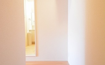 玄関・別アングル