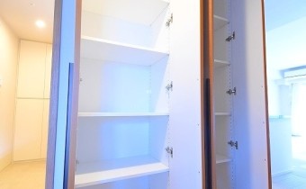※室内写真は同マンション内・別タイプの参考画像となります。
