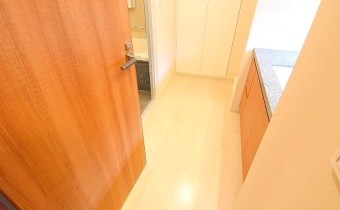 ※室内写真は同マンション内・別タイプの参考画像となります。