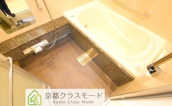 ※室内写真は同マンション内・別タイプの参考画像となります。