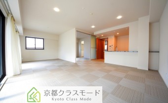 ※室内写真は同マンション内・別タイプの参考画像となります。