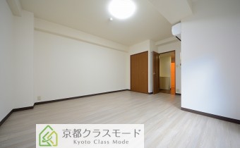※室内写真は同マンション内・別タイプの参考画像となります。