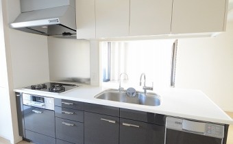 ※室内写真は同マンション内・別タイプの参考画像となります。　