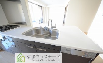 ※室内写真は同マンション内・別タイプの参考画像となります。