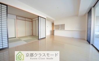 ※室内写真は同マンション内・別タイプの参考画像となります。