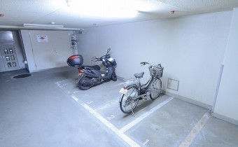 バイク置場