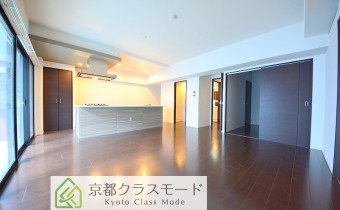 人気のアイランドキッチン搭載の広々としたリビングルーム☆