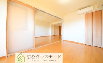 洋室6.9帖・別アングル