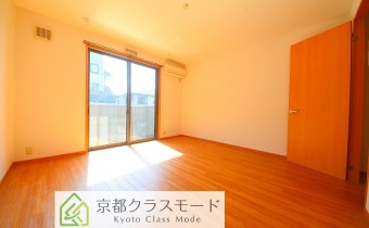 洋室8帖・別アングル
