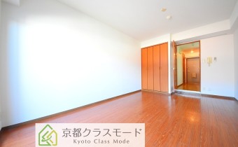 Rooｍ9