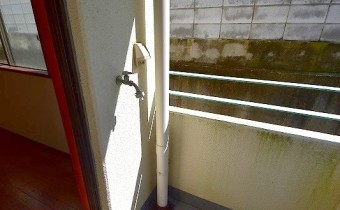 室外洗濯機置き場